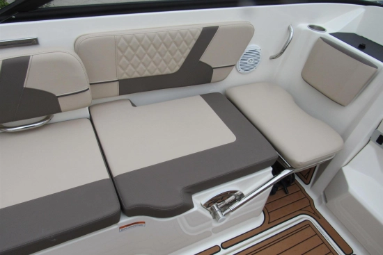 Bayliner VR6 Cuddy usata in vendita
