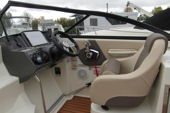Bayliner VR6 Cuddy usata in vendita