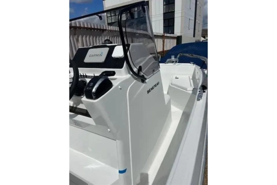 Beneteau Flyer 7 Spacedeck de segunda mano en venta