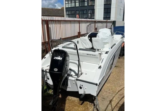 Beneteau Flyer 7 Spacedeck de segunda mano en venta