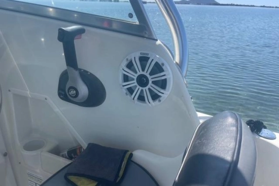 Caravelle Sea Hawk 230 Walk Around usata in vendita