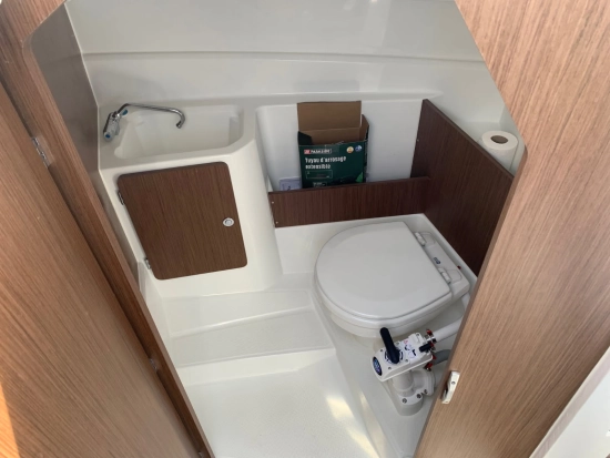 Beneteau Antares 7 OB de segunda mano en venta