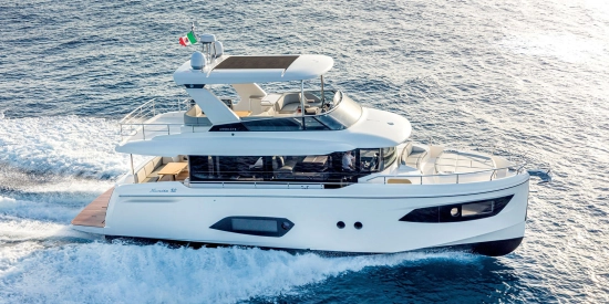 Absolute Navetta 52 usado à venda