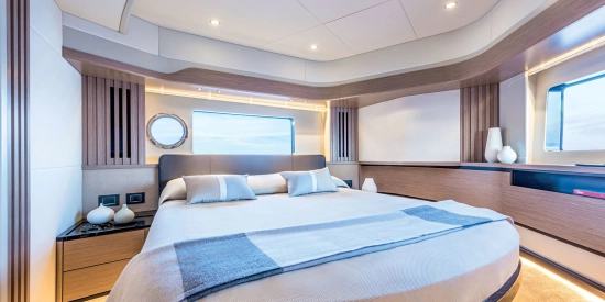 Absolute Navetta 52 usado à venda