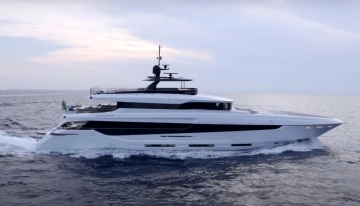 Mangusta Oceano 43 usado à venda