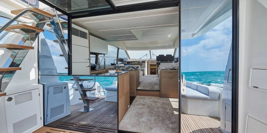 Prestige 590 Fly usata in vendita