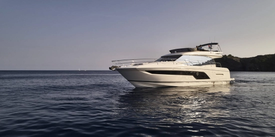 Prestige 590 Fly usata in vendita