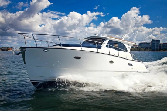 Altima Seasky 37 nuevo en venta