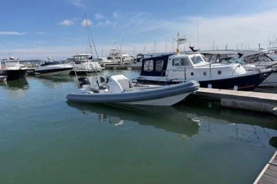 Scorpion AD68 RIB usata in vendita