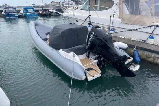 Scorpion AD68 RIB usata in vendita