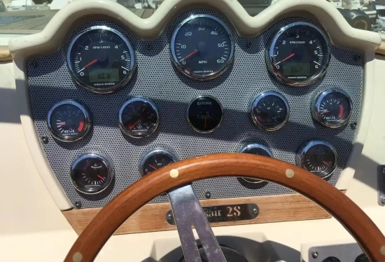 Chris Craft Corsair 28 usata in vendita