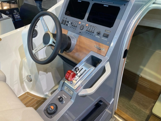 Cormate Utility 27 nuevo en venta