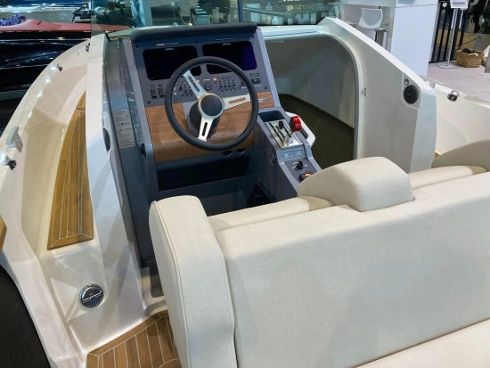 Cormate Utility 27 nuevo en venta