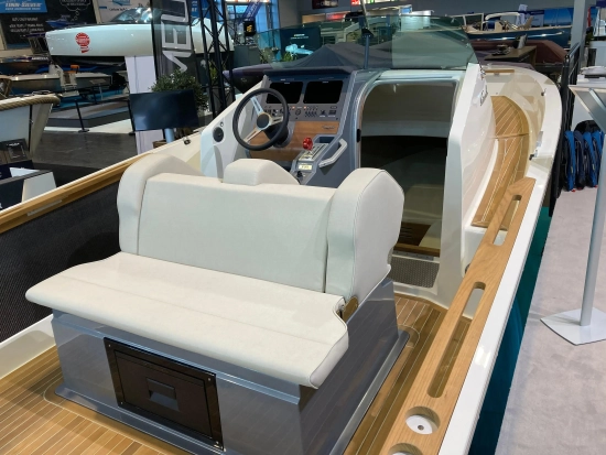 Cormate Utility 27 nuevo en venta