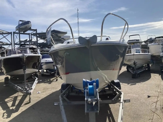 Bayliner 742 Cuddy de segunda mano en venta
