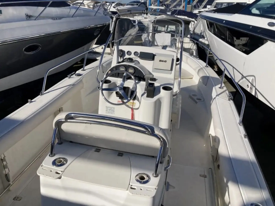 Boston Whaler 210 Outrage de segunda mano en venta
