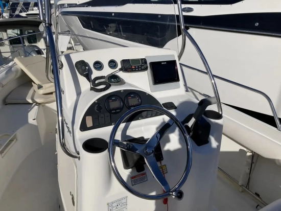 Boston Whaler 210 Outrage de segunda mano en venta