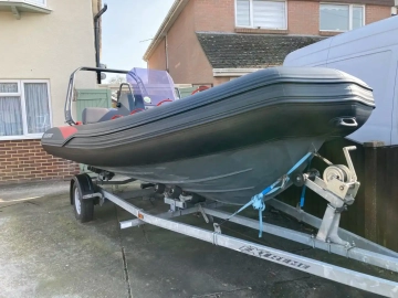 Aquaspirit Ribs 530 usado à venda