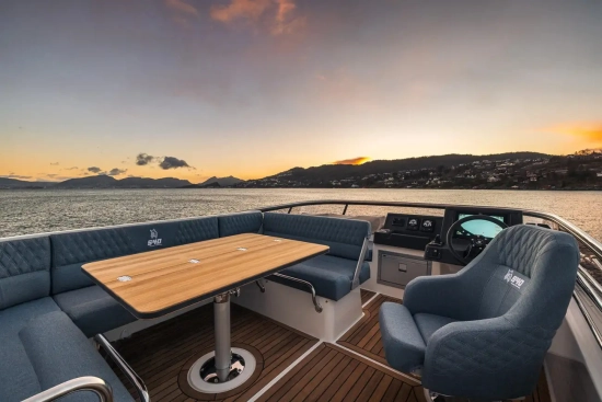 Viknes S40 Flybridge nuova in vendita
