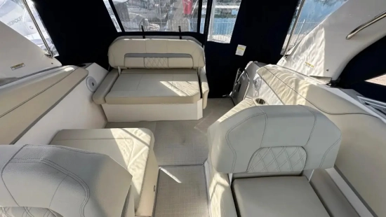 Regal 26 Express Cruiser nuova in vendita