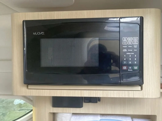 Regal 26 Express Cruiser nuova in vendita