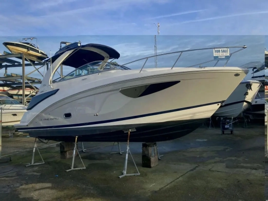 Regal 26 Express Cruiser nuova in vendita
