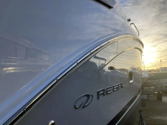 Regal 26 Express Cruiser nuova in vendita