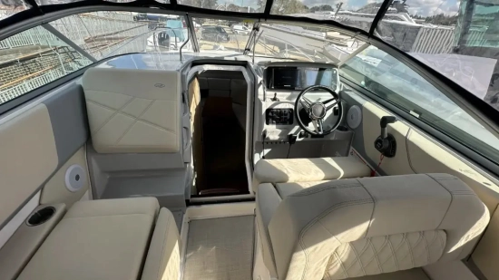 Regal 26 Express Cruiser nuova in vendita