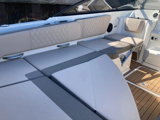 Bayliner VR6 Cuddy Outboard usado à venda