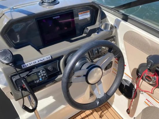 Bayliner VR6 Cuddy Outboard usado à venda