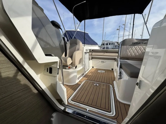 Bayliner VR6 Cuddy Outboard usado à venda