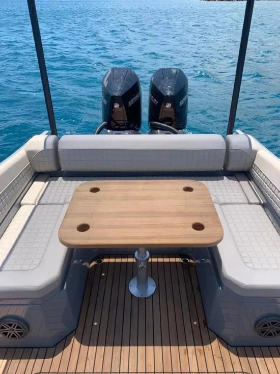 Skipper 4x32 high performance RIB usado à venda