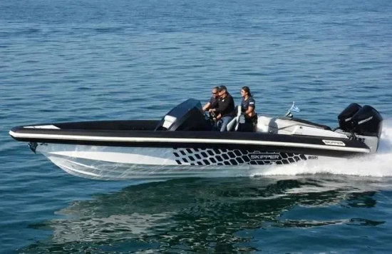 Skipper 4x32 high performance RIB usado à venda