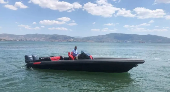 Skipper 4x32 high performance RIB usado à venda