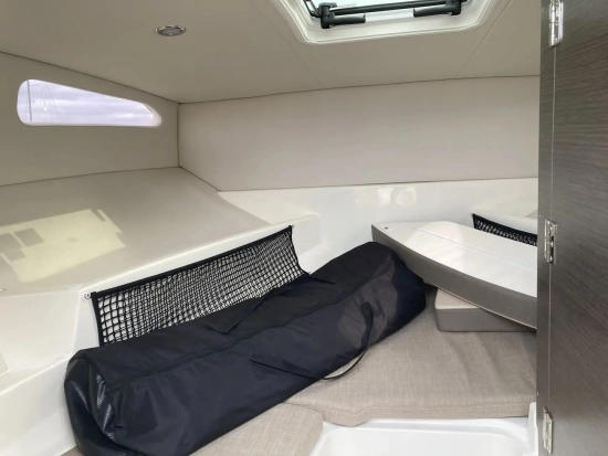 Bayliner VR6 Cuddy Outboard usata in vendita