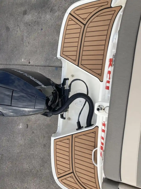 Bayliner VR6 Cuddy Outboard usata in vendita