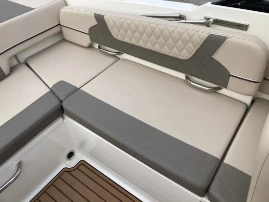 Bayliner VR6 Cuddy Outboard usata in vendita