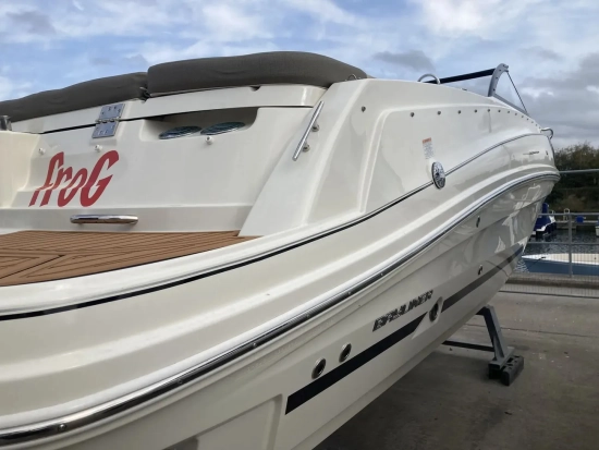 Bayliner VR6 Cuddy Outboard usata in vendita