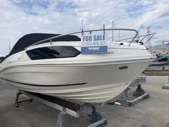 Bayliner VR6 Cuddy Outboard usata in vendita