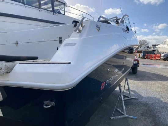 Oceanmaster 660 Bow Rider usado à venda