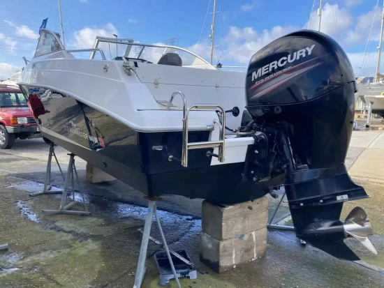 Oceanmaster 660 Bow Rider usado à venda