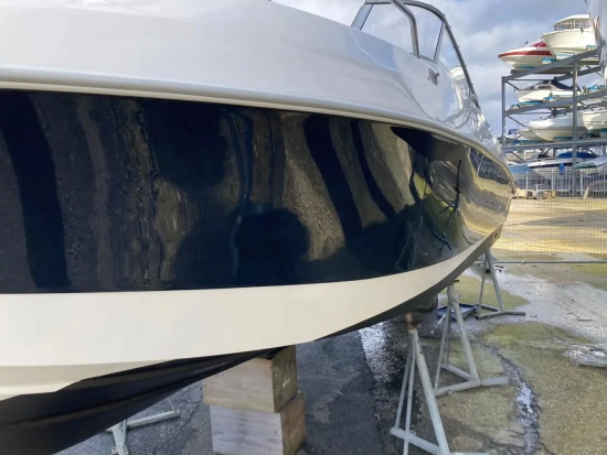 Oceanmaster 660 Bow Rider usado à venda