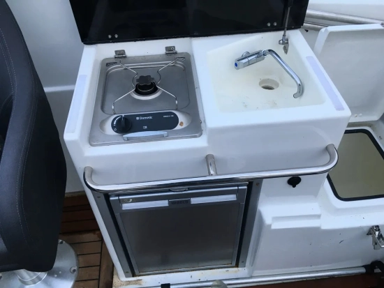 Oceanmaster 660 Bow Rider usado à venda