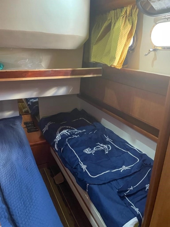 Cayman Yachts 43 WA usata in vendita