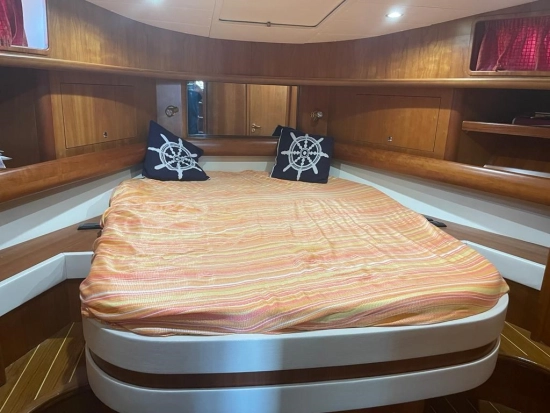 Cayman Yachts 43 WA usata in vendita