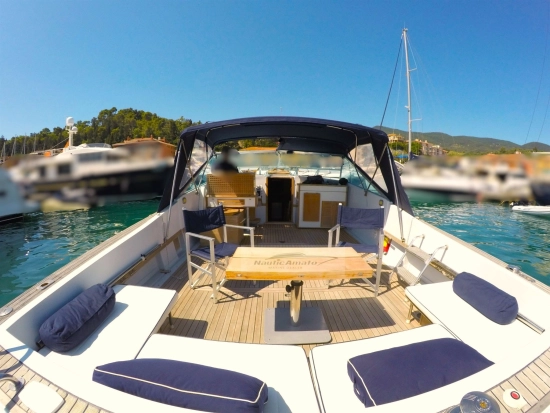 Magnum Marine 38 Flash Deck usata in vendita