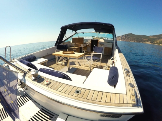 Magnum Marine 38 Flash Deck usata in vendita