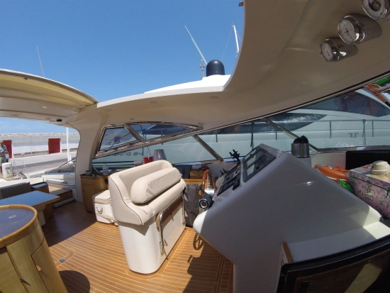 Magnum Marine 53 3 Cabine HT de segunda mano en venta