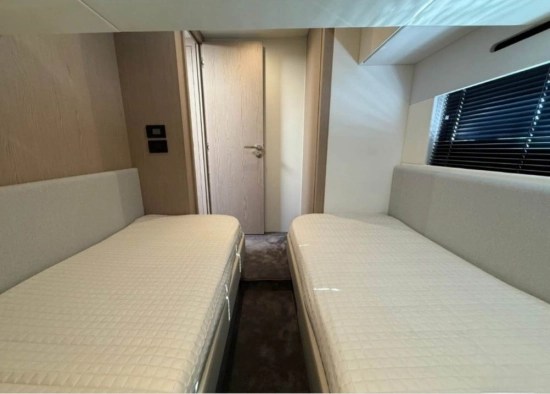 Azimut 53 MY Flybridge usata in vendita