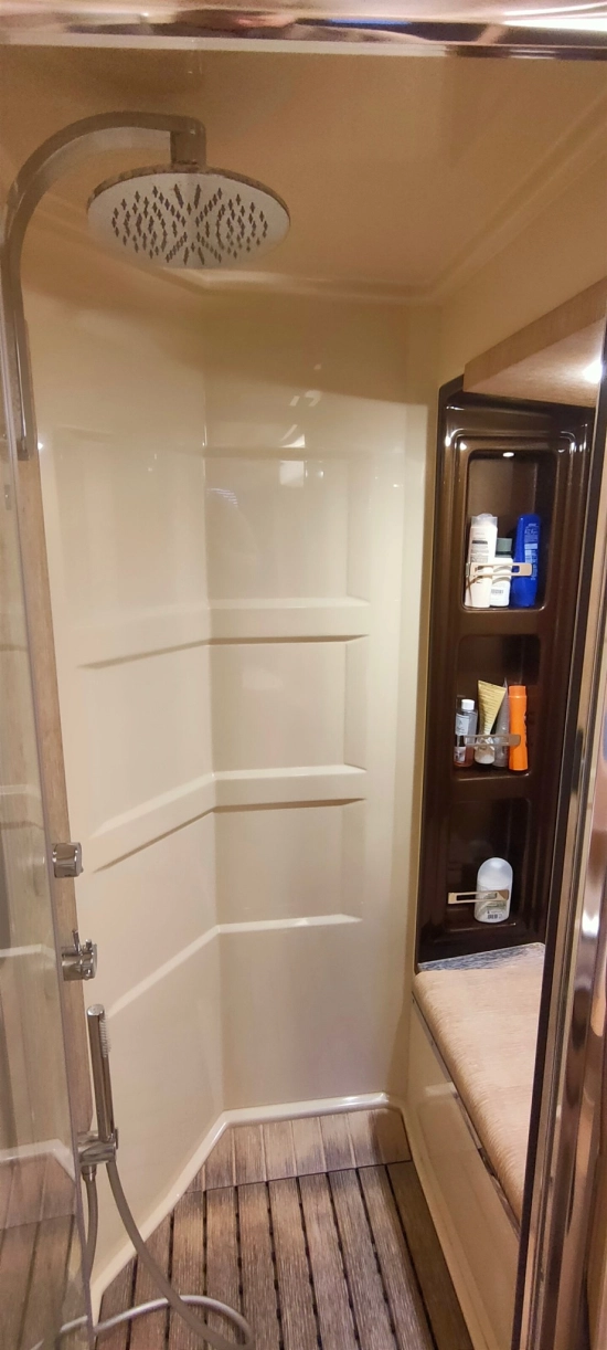 Azimut 64 usata in vendita
